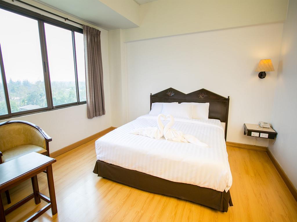 Phrae Nakara Hotel Exterior photo
