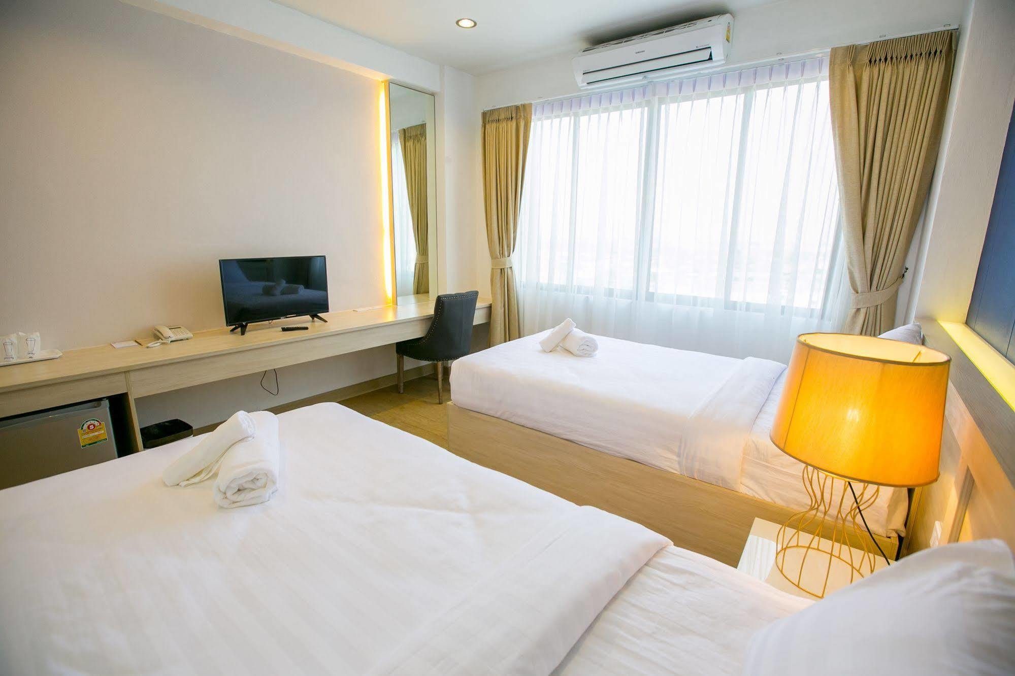 Phrae Nakara Hotel Exterior photo
